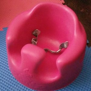 Bumbo seat w/tray